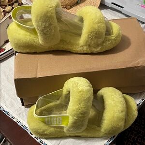 UGG Sulfur Fluffy Slippers